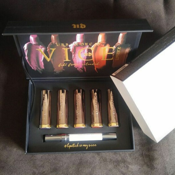 URBAN DECAY VICE LIPSTICK FULL FRONTAL RELOADED - Picture 5 of 5